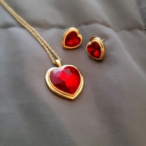 Heart shaped necklace and earrings set